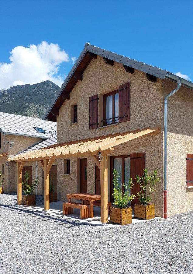 Le Pre Fleuri A Guillestre - Appartements Neufs Classes Meubles De Tourisme 3 Etoiles - Parking Privatif Eksteriør bilde