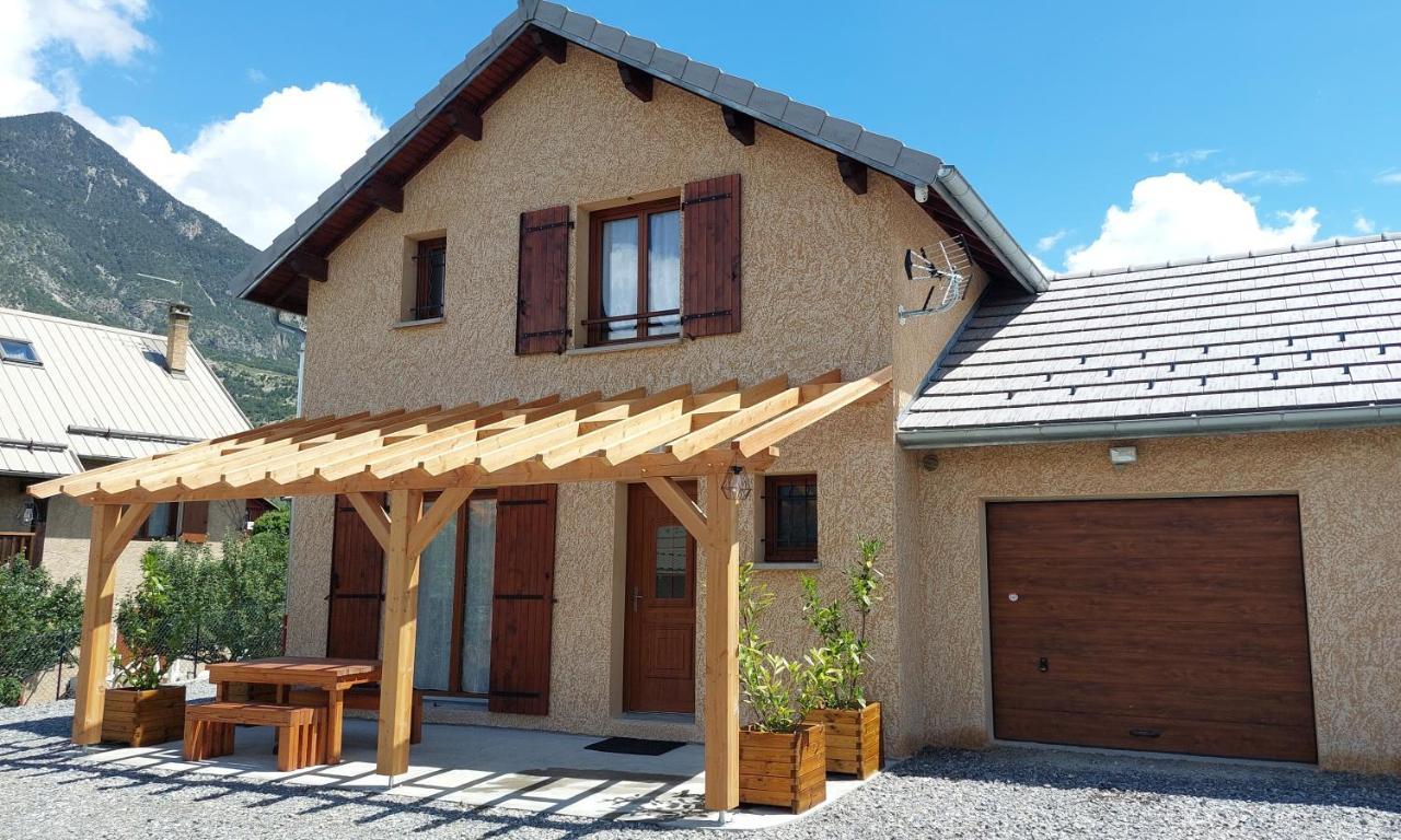 Le Pre Fleuri A Guillestre - Appartements Neufs Classes Meubles De Tourisme 3 Etoiles - Parking Privatif Eksteriør bilde